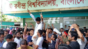 রবীন্দ্র বিশ্ববিদ্যালয়ের জন্য ১০ প্রকল্প অনুমোদন, অনশন ভেঙে  শিক্ষার্থীদের উল্লাস