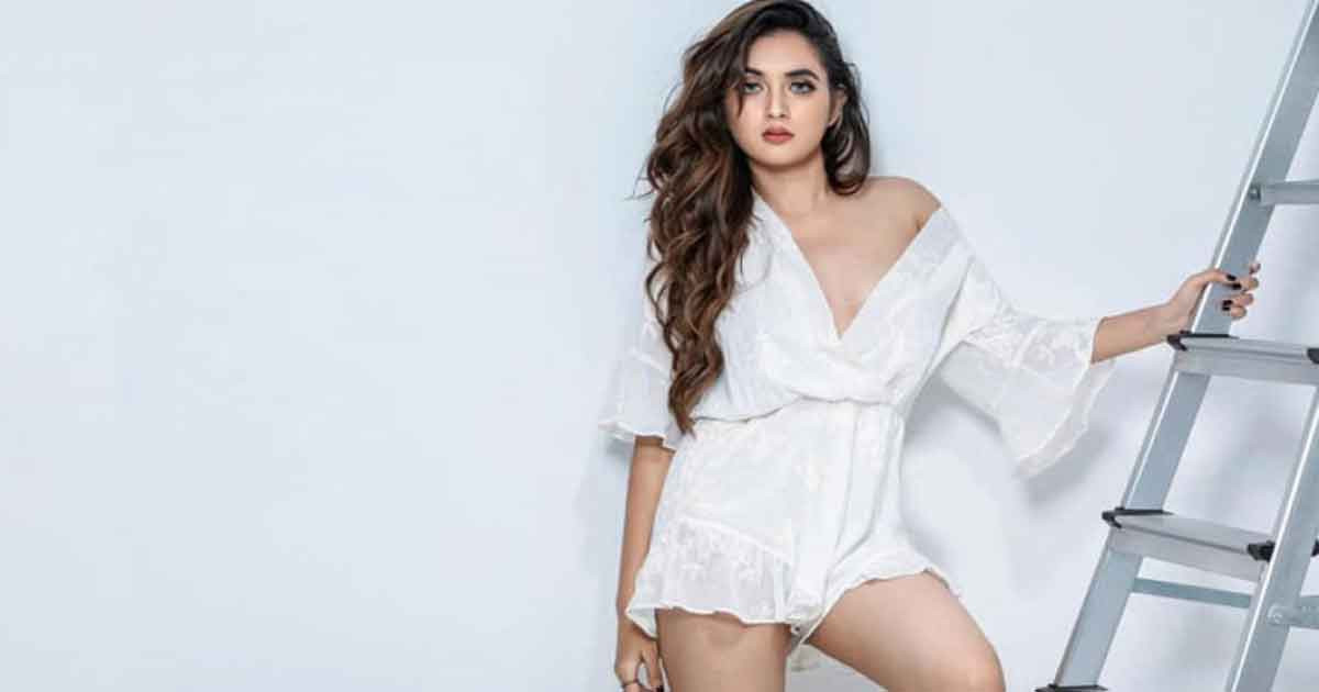 বড় পর্দায় ফিরছেন তানিয়া বৃষ্টি বড় পর্দায় ফিরছেন তানিয়া বৃষ্টি