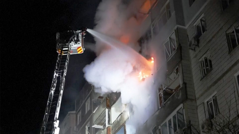 ইউক্রেনের সামিতে ভয়াবহ রুশ ড্রোন হামলা, শিশুসহ আহত ১১। ইউক্রেনের সামিতে ভয়াবহ রুশ ড্রোন হামলা, শিশুসহ আহত ১১।