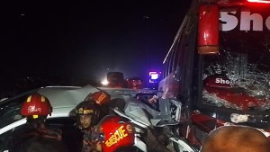 মুন্সিগঞ্জে এক্সপ্রেসওয়েতে ৫ গাড়ির সংঘর্ষ, আহত ৫ মুন্সিগঞ্জে এক্সপ্রেসওয়েতে ৫ গাড়ির সংঘর্ষ, আহত ৫