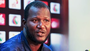 বাংলাদেশের সমর্থকদের ‘ভুয়া, ভুয়া’ স্লোগানে হতাশ ড্যারেন স্যামি বাংলাদেশের সমর্থকদের ‘ভুয়া, ভুয়া’ স্লোগানে হতাশ ড্যারেন স্যামি