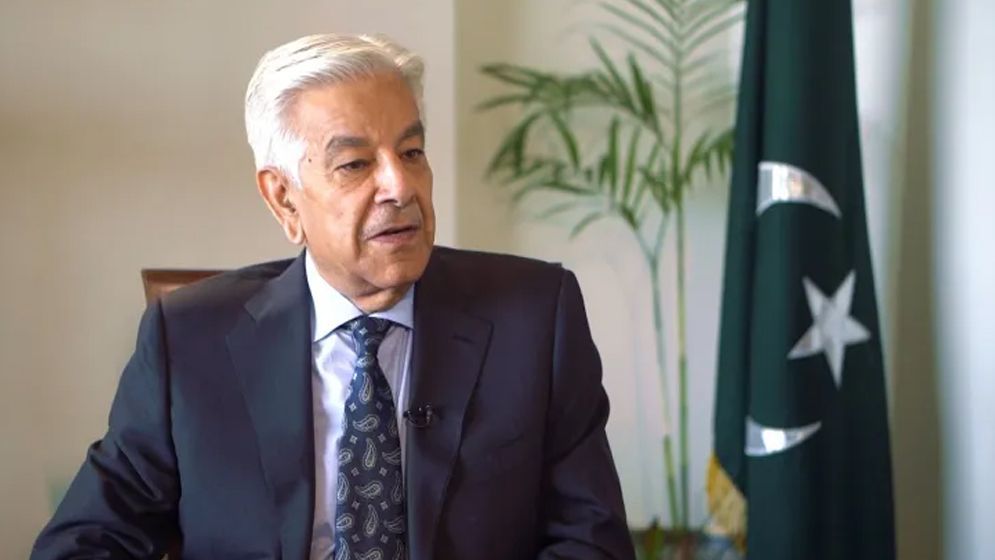 আফগানিস্তানের বিপক্ষে সামরিক পদক্ষেপের হুঁশিয়ারি খাজা আসিফের