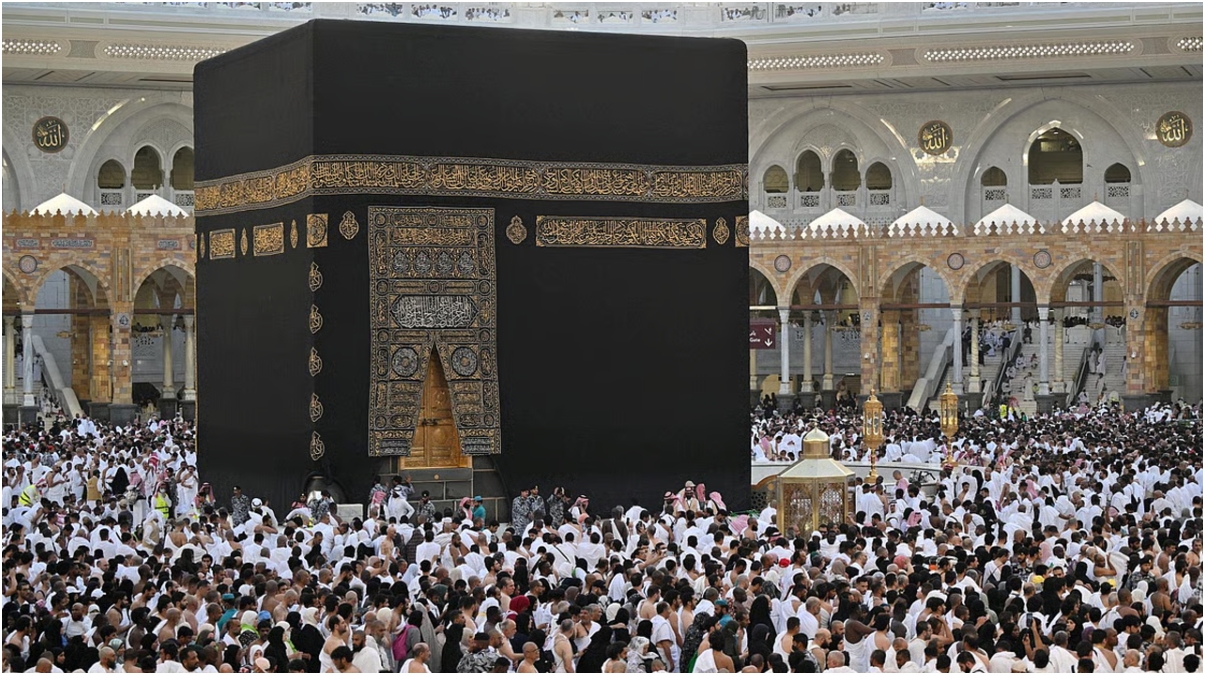 ওমরাহ ভিসার নতুন নিয়ম চালু করল সৌদি, কাল থেকে কার্যকর ওমরাহ ভিসার নতুন নিয়ম চালু করল সৌদি, কাল থেকে কার্যকর