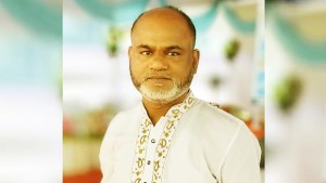 মুখোশ পরা ৬ খুনি অধরা, বিএনপি কর্মী হাকিম হত্যার রহস্যজট খুলছে না! মুখোশ পরা ৬ খুনি অধরা, বিএনপি কর্মী হাকিম হত্যার রহস্যজট খুলছে না!