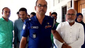 দুর্নীতির অভিযোগে সাবেক অডিটরের কারাদণ্ড দুর্নীতির অভিযোগে সাবেক অডিটরের কারাদণ্ড