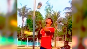 পতাকার বদলে উড়ল জুতা, বাজল জাতীয় সংগীত! গাইবান্ধায় তোলপাড়