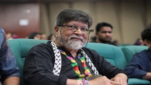 দেশে ফিরছেন শহিদুল আলম