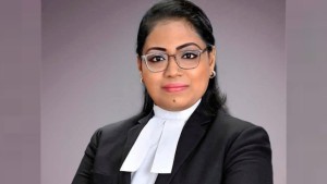 আড়ংয়ের কাগজের শপিং ব্যাগ বিক্রির বিরুদ্ধে লিগ্যাল নোটিশ