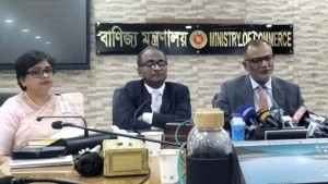 ‘বাণিজ্য ঘাটতি কমালে যুক্তরাষ্ট্রের বাজারে শুল্ক হ্রাসের সম্ভাবনা বাড়বে’