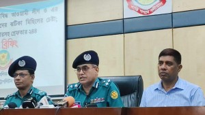 টাকার বিনিময়ে ঝটিকা মিছিল করাচ্ছে কার্যক্রম নিষিদ্ধ আওয়ামী লীগ