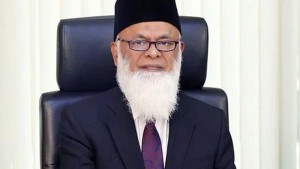 জমি বিক্রি করে শ্রমিকদের বেতন দিচ্ছেন নাসা চেয়ারম্যান