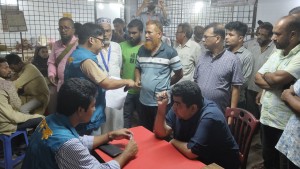 পিরোজপুরে দুই নারী নকলনবিশের কাছে মিলল ৬৭ হাজার টাকা