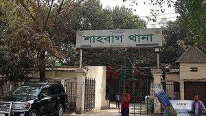 রাজধানীতে ডিবি পরিচয়ে ডাকাতি, শাহবাগে গ্রেপ্তার ৭
