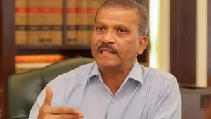 আসিফ নজরুলের বিরুদ্ধে দুর্নীতির অভিযোগ