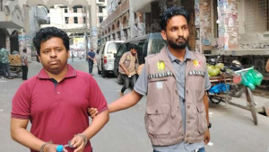 চিফ হুইপকে ব্ল্যাকমেইলের অভিযোগে হাসান নাসিম কারাগারে