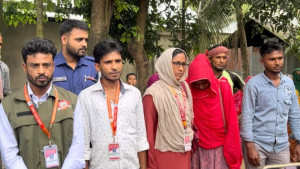 ন্যায্যমূল্যের পণ্যের প্রলোভনে প্রতারণা, আটক ৫