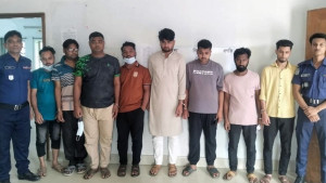 বুড়িচংয়ে পুলিশের অভিযানে ৮ মাদকসেবী গ্রেপ্তার