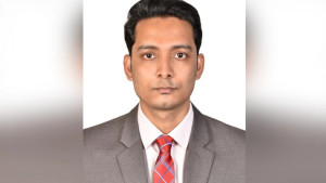 কুমিল্লায় সাংবাদিককে হাতকড়া পরানো সেই এসি ল্যান্ডকে বদলি