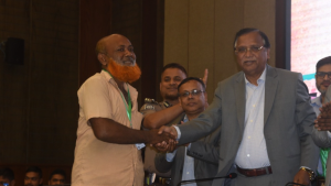 ডিএসসিসিতে আধুনিক হকার পুনর্বাসন কার্যক্রমের উদ্বোধন