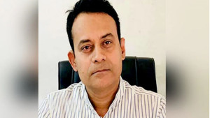 যে ৩ মন্ত্রনালয় পেলেন শেখ রবিউল আলম