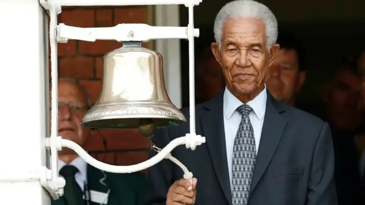 না ফেরার দেশে ক্রিকেট কিংবদন্তি স্যার গ্যারি সোবার্স