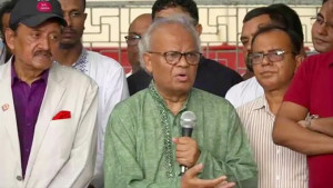 'হাসিনা যদি সাহসী হন, পালালেন কেন?': রিজভী
