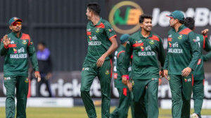 জিম্বাবুয়েকে ১৪১ রানে অলআউট করে দাপুটে শুরু বাংলাদেশের