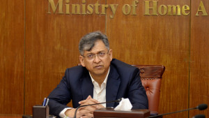 রাষ্ট্রপতি ইস্যুতে মুখ খুললেন স্বরাষ্ট্রমন্ত্রী