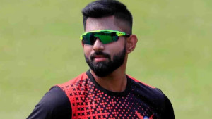 দেশে জায়গা হারিয়ে লাহোরে নতুন ঠিকানা পাটোয়ারীর