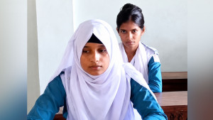 অবশেষে এইচএসসি পরীক্ষার হলে বসলেন সেই সুমাইয়া