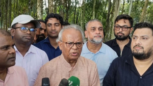 বন্যার কারণে পরীক্ষা পেছানোর দাবি রিজভীর