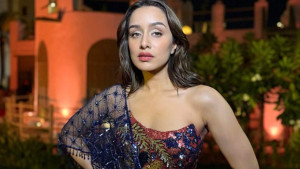 মুক্তির আগেই বিতর্কে শ্রদ্ধার ‘ঈথা’