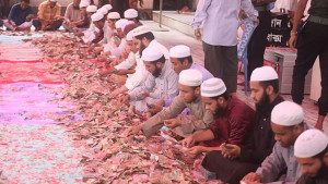 ১৯ দিনেই শাহজালাল মাজারের দানবাক্সে ৪৭ লাখ