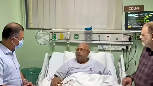 পাভেলকে দেখতে হাসপাতালে গেলেন প্রধানমন্ত্রী