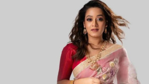 ‘কখনো প্রেম করিনি’, নিজেকে সিঙ্গেল বললেন দীঘি
