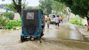 ধলাই নদের বাঁধ ভেঙে কমলগঞ্জে বন্যা, পানিবন্দী ১০ হাজার মানুষ