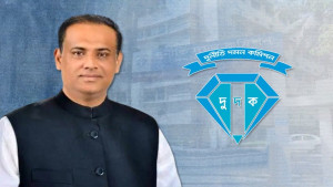 সাবেক ভূমিমন্ত্রী সাইফুজ্জামানের গুলশানের ফ্ল্যাটে দুদকের দ্বিতীয় দিনের অভিযান