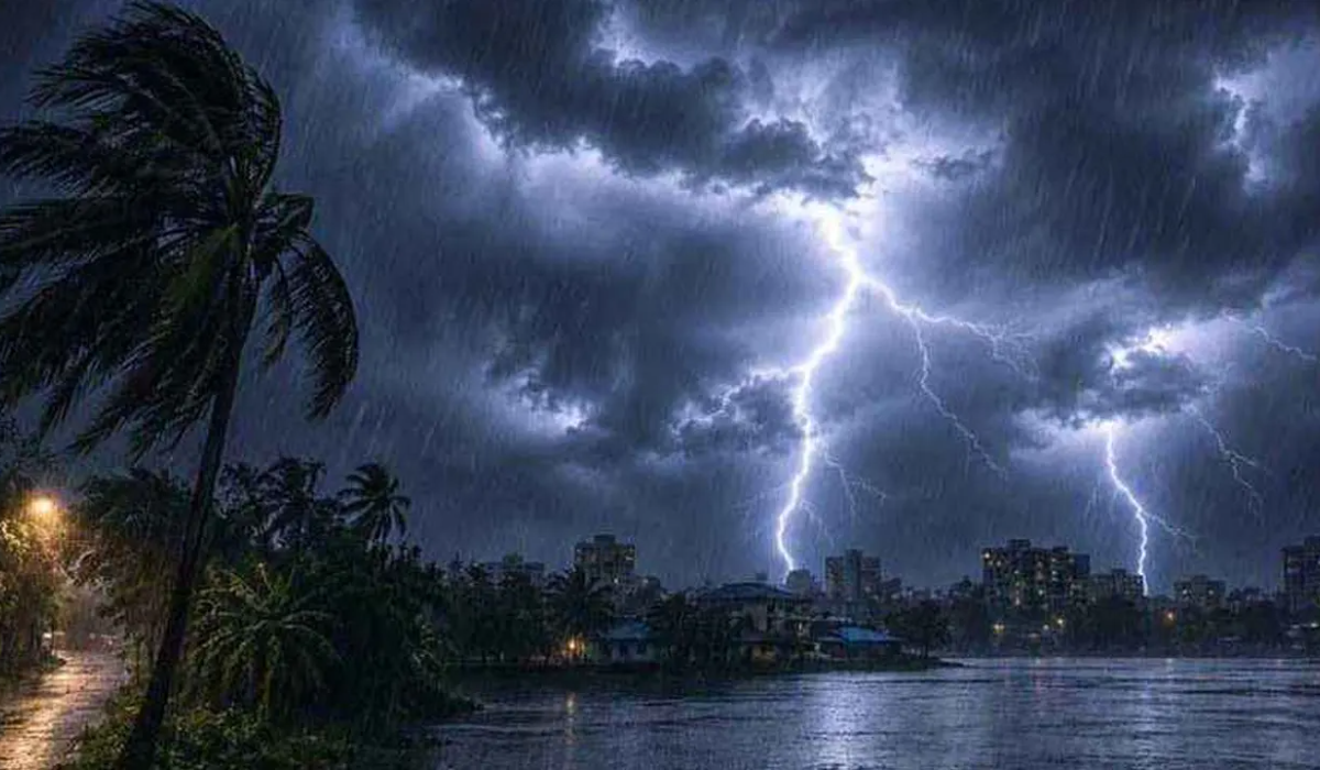 ১০ জেলায় ঝড়-বৃষ্টির পূর্বাভাস, নদীবন্দরে সতর্ক সংকেত