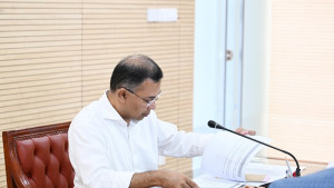 সড়কে শৃঙ্খলা ফেরাতে ঢাকার তিন বাস টার্মিনাল সরানোর নির্দেশ প্রধানমন্ত্রীর