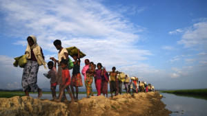 রোহিঙ্গা: ভুলে যাওয়া সংকটের ভার