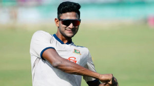 নাহিদ রানার প্রশংসায় জশ ইংলিস