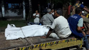 পুকুরে ছিঁড়ে পড়া তারে প্রাণ গেল দুই বছরের শিশুসহ মায়ের