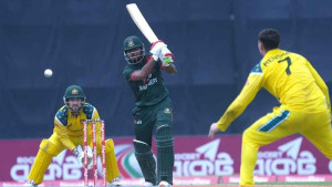 অস্ট্রেলিয়ার সামনে ২৭৫ রানের লক্ষ্য ছুড়ে দিল টাইগাররা