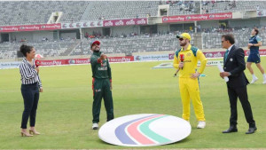 টস জিতে ব্যাটিংয়ে বাংলাদেশ, মিরাজের জায়গায় শেখ মেহেদী
