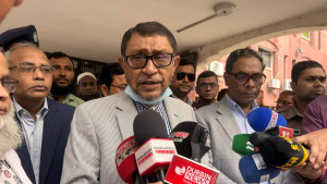 স্বাস্থ্যসেবার মান বাড়াতে কঠোর বার্তা স্বাস্থ্যমন্ত্রীর