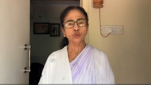 ওসমান হাদি হত্যা নিয়ে মন্তব্য, মমতা বন্দ্যোপাধ্যায়ের বিরুদ্ধে এফআইআর