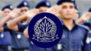 আগের ইউনিফর্মে ফিরছে পুলিশ, গেজেট প্রকাশ