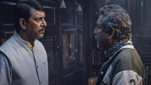 কর্মদিবসেও দুর্বার গতিতে এগিয়ে যাচ্ছে 'বনলতা এক্সপ্রেস', গন্তব্য সন্নিকটে