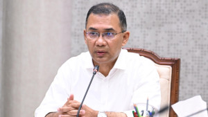 অর্ধেক দামে জ্বালানি তেল আমদানির সিদ্ধান্ত সরকারের