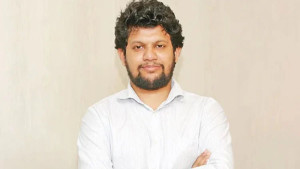 আইনের শাসনই সন্ত্রাস মোকাবিলার পথ: মাহফুজ আলম
